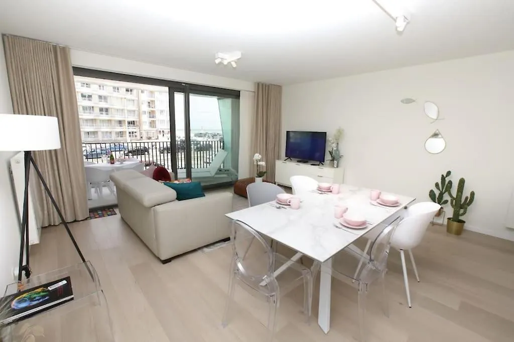 Stunning Sea View Apartment In Ostend